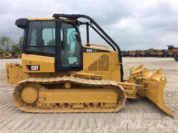 CAT D 5 K LGP Pásové dozéry