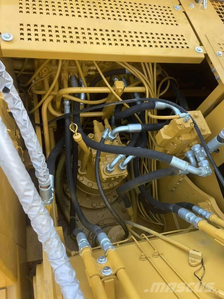 CAT 320 B Pásové rýpadlá