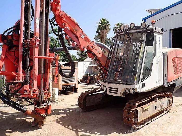 Sandvik DP1100I Povrchové vrtné súpravy