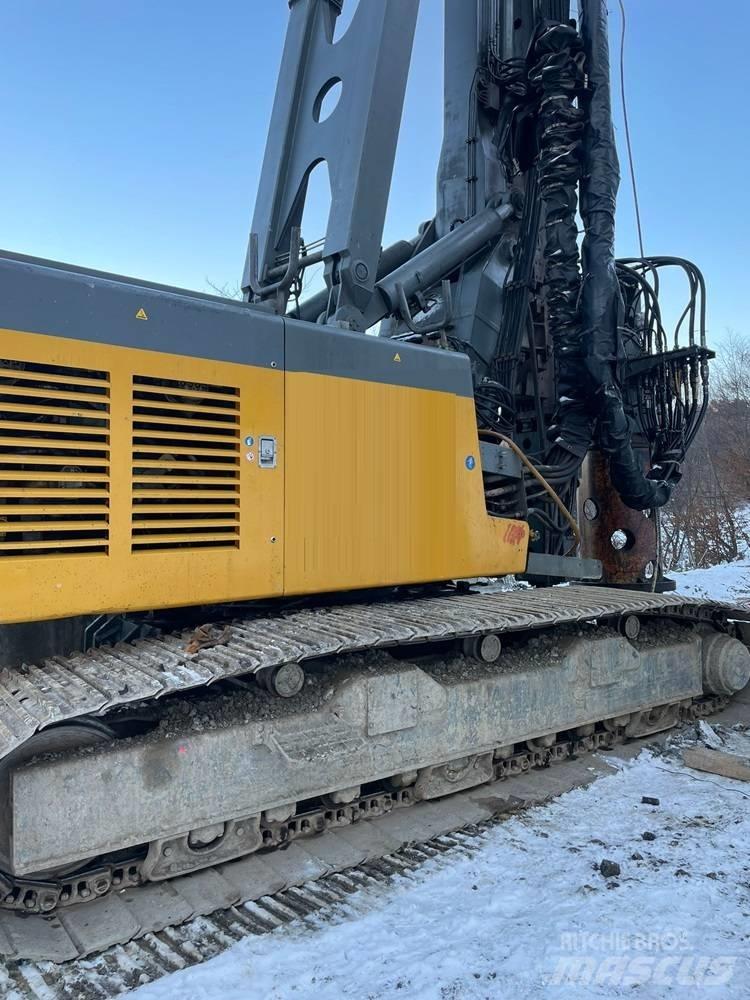 Liebherr LRB 155 Pilierovej žeriav