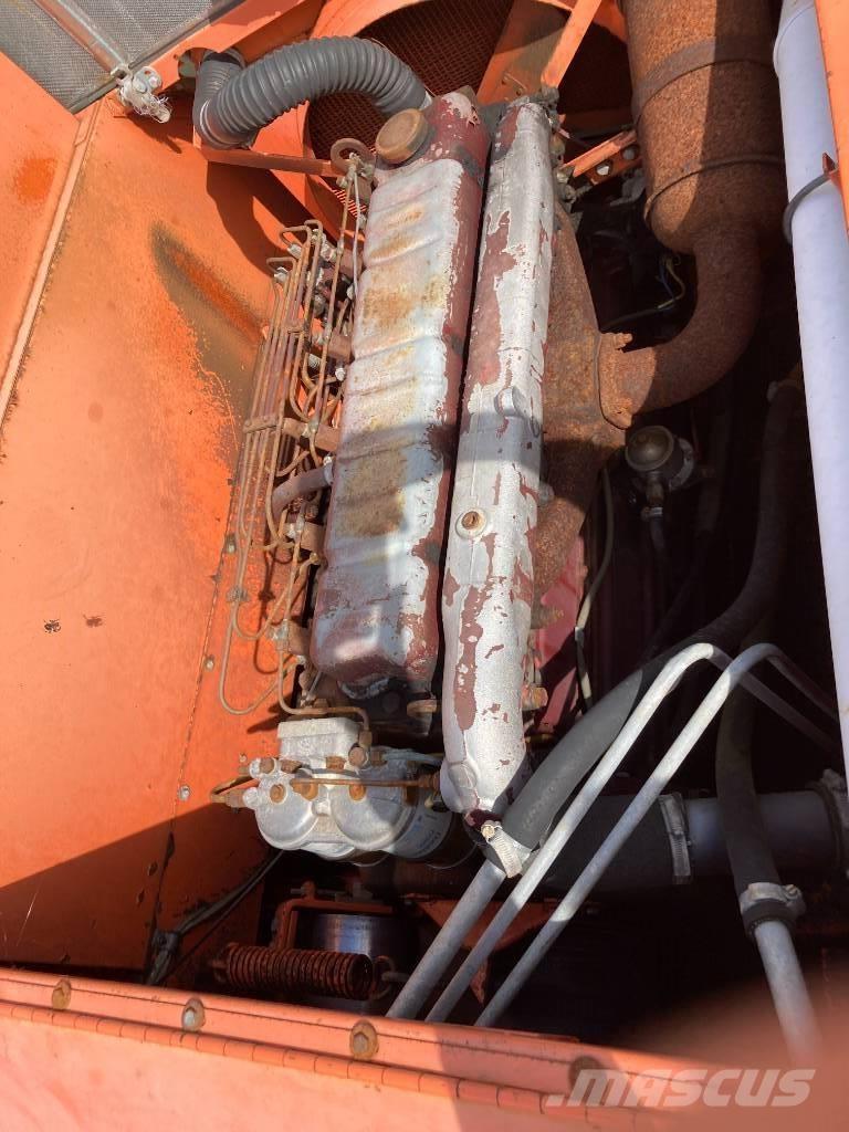 Dronningborg D1650 Kombinované zberacie stroje