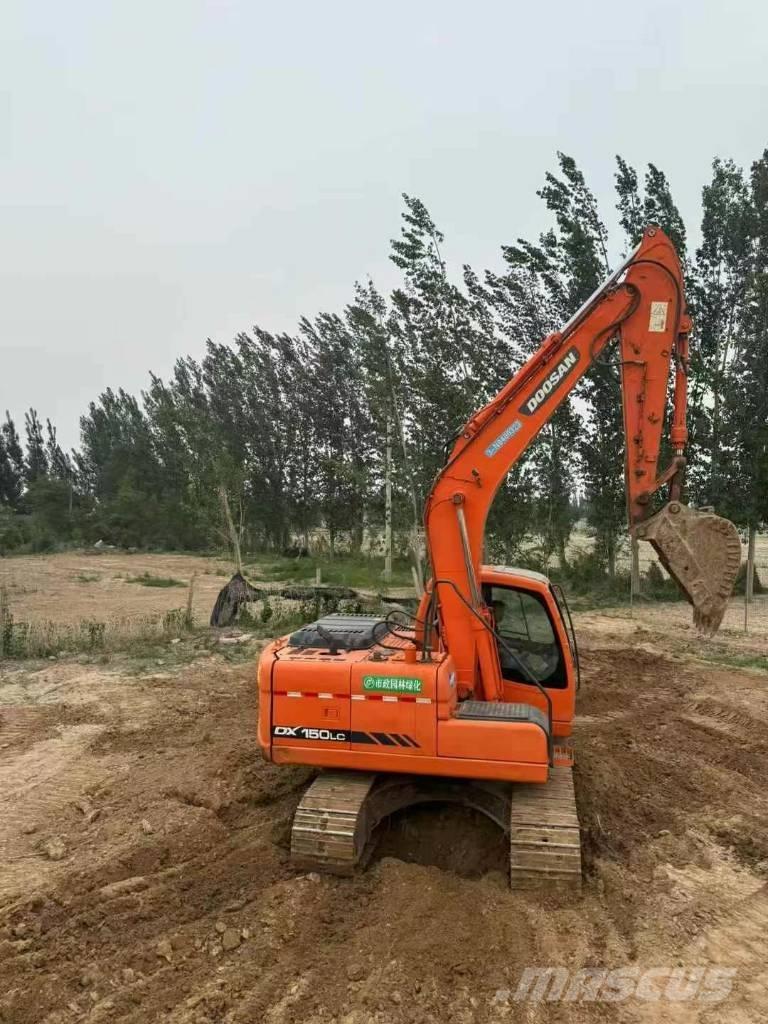 Doosan dx150 Pásové rýpadlá