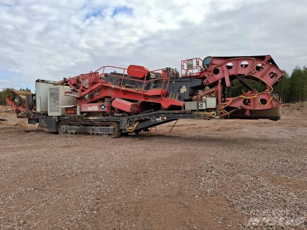 Sandvik UH 450 E Mobilné drviče