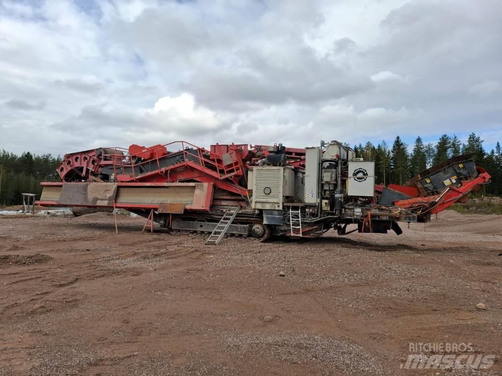 Sandvik UH 450 E Mobilné drviče