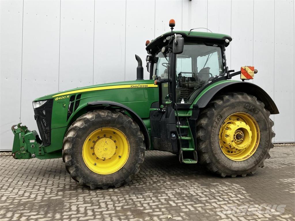 John Deere 8400R Traktory
