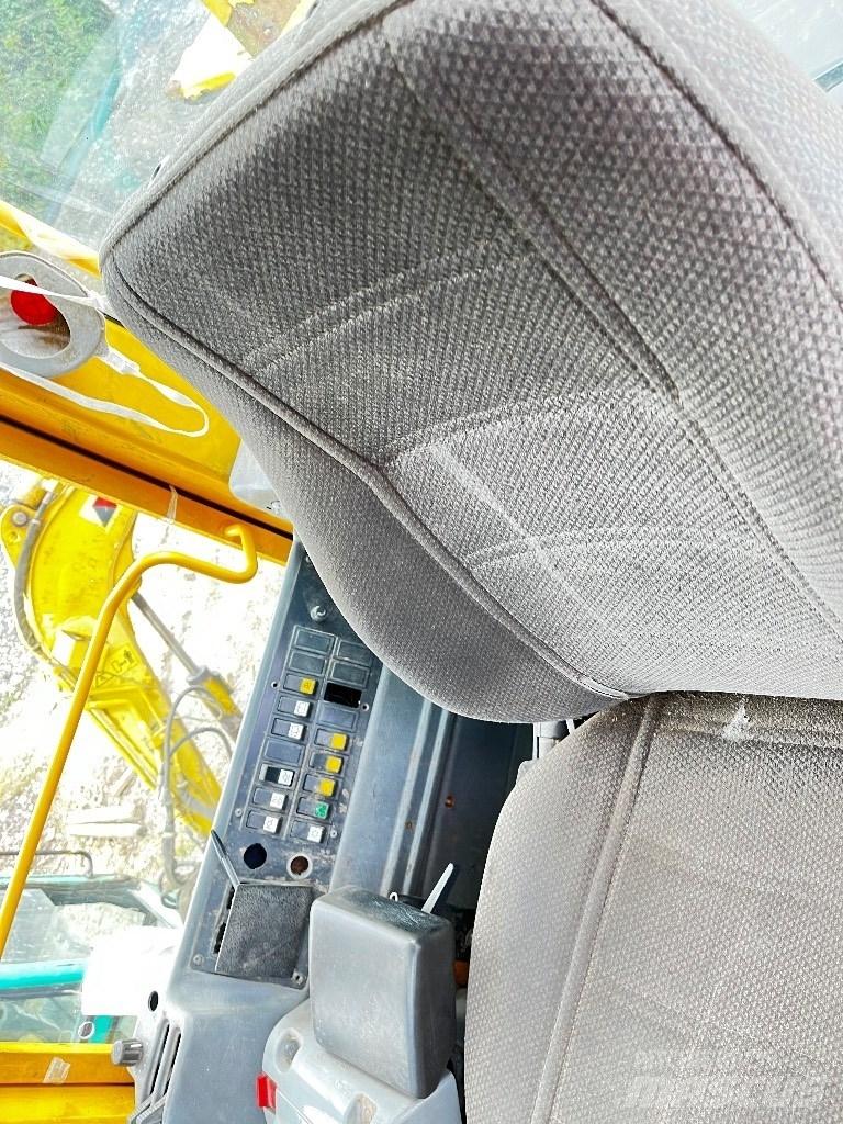 Volvo L 120 E Kolesové nakladače