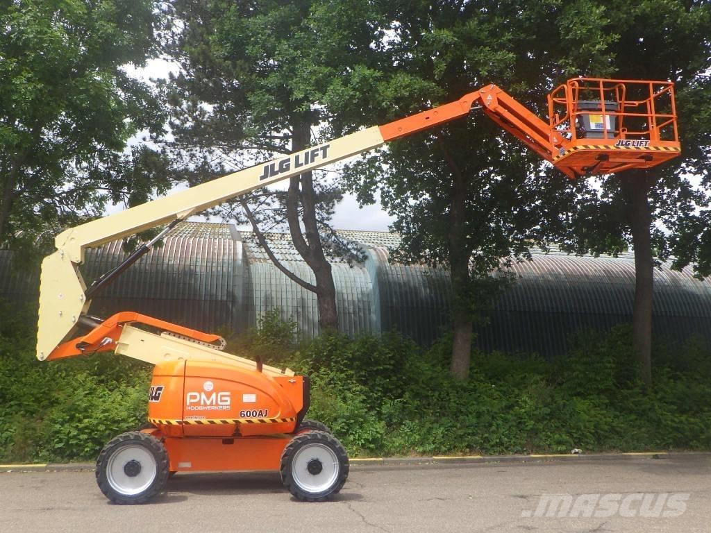 JLG 600AJ Kĺbové plošiny