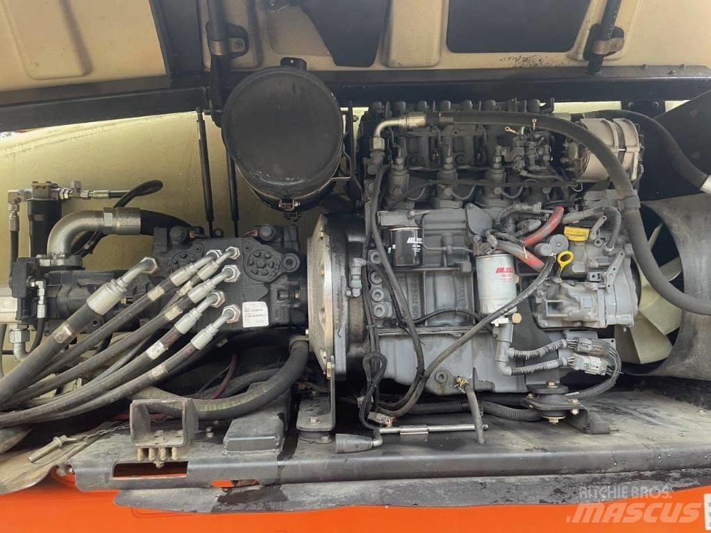 JLG 1250 AJP Kĺbové plošiny