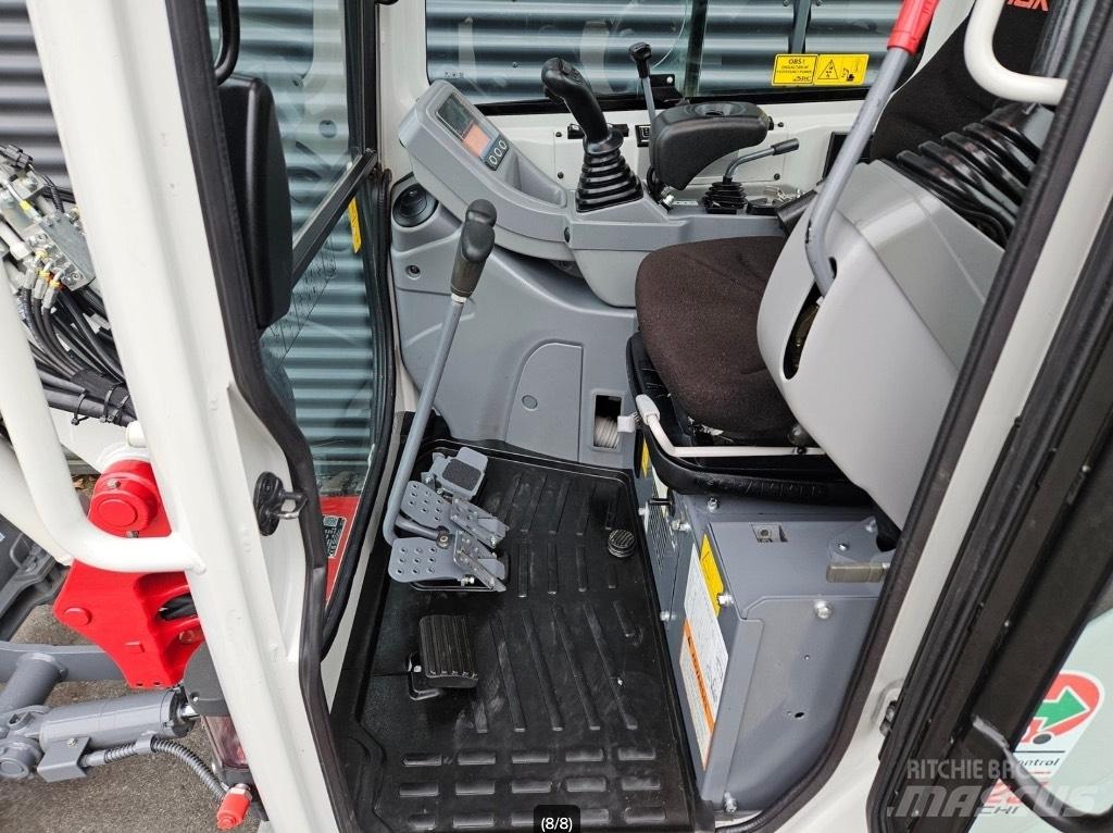 Takeuchi TB 225 Mini rýpadlá < 7t