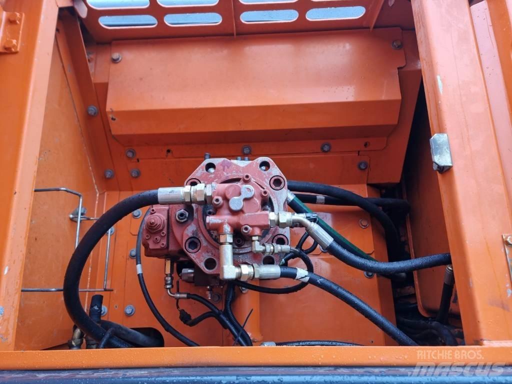 Doosan DX 255 LC Pásové rýpadlá