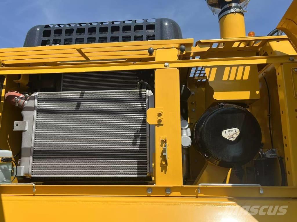 Komatsu PC 300 Pásové rýpadlá