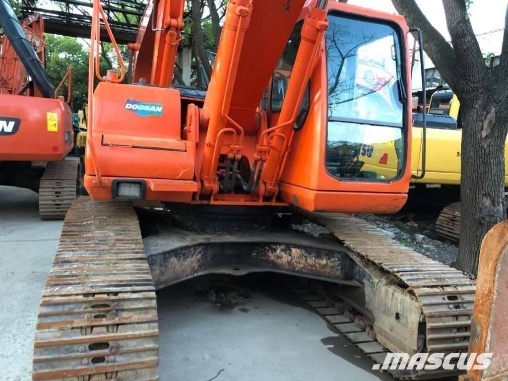 Doosan 220-7 Pásové rýpadlá