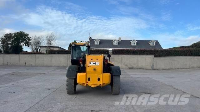JCB 560-80 Teleskopické manipulátory