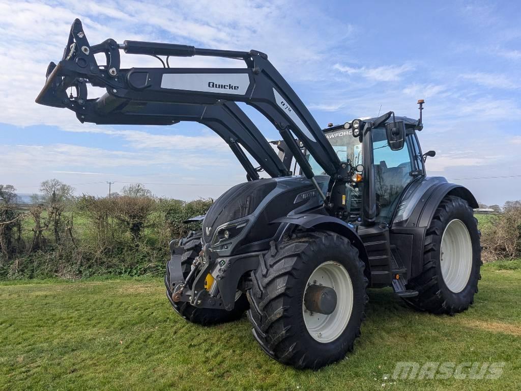 Valtra T 254 Traktory