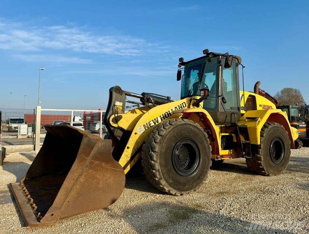 New Holland W 230 C Kolesové nakladače