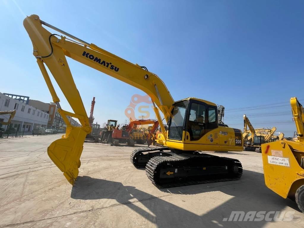 Komatsu PC 220 Pásové rýpadlá