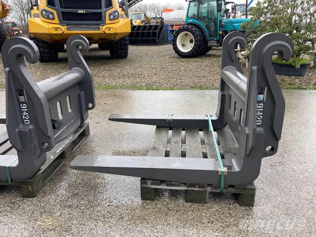 Volvo L 120 H Vidlica