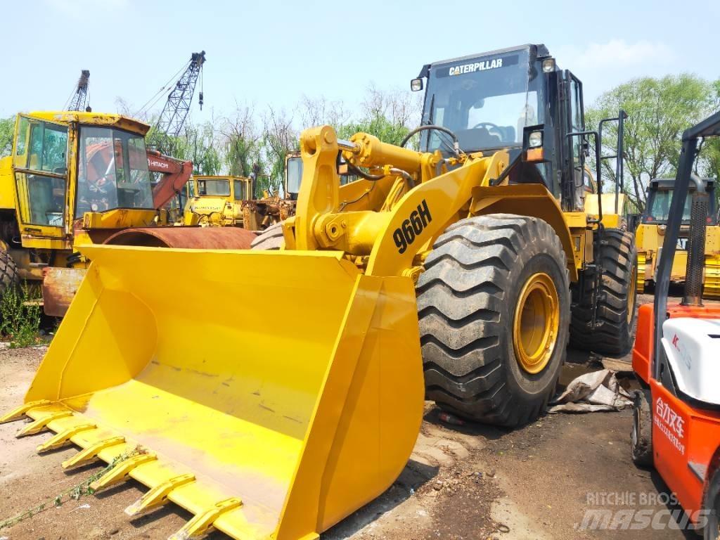 CAT 966 H Kolesové nakladače