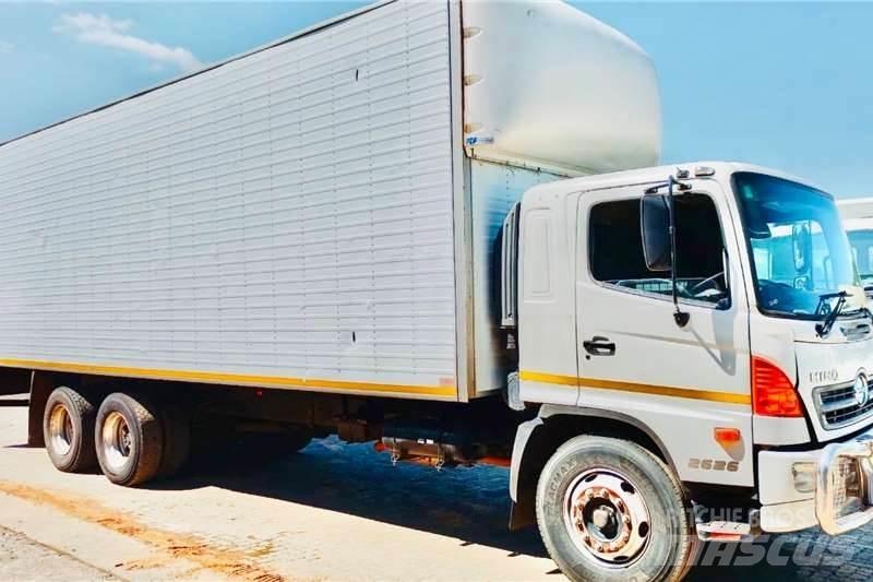 Hino 500 2626 Ďalšie nákladné vozidlá