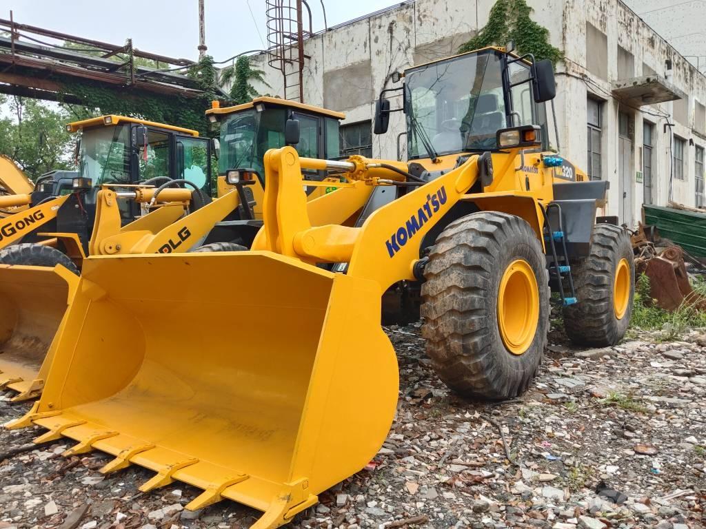 Komatsu WA 320-5 Kolesové nakladače