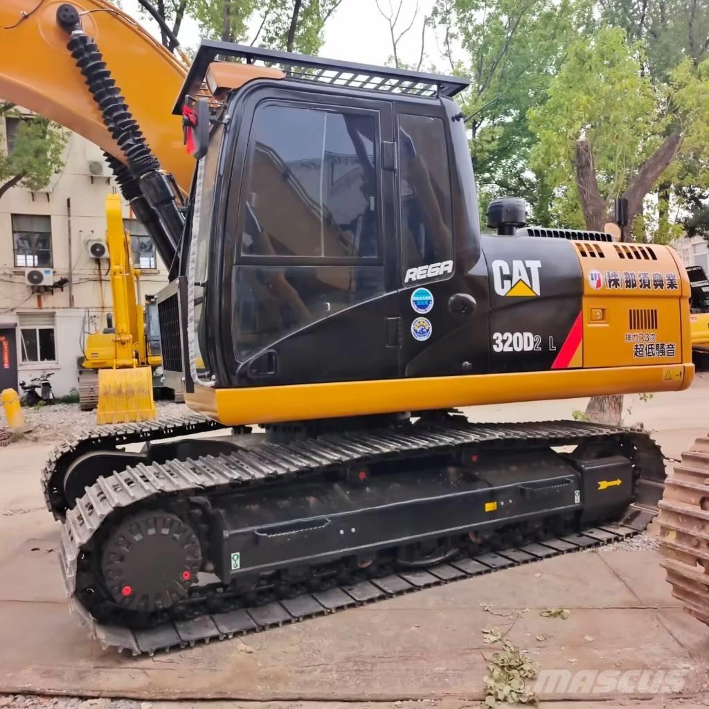 CAT 320 D2L Pásové rýpadlá