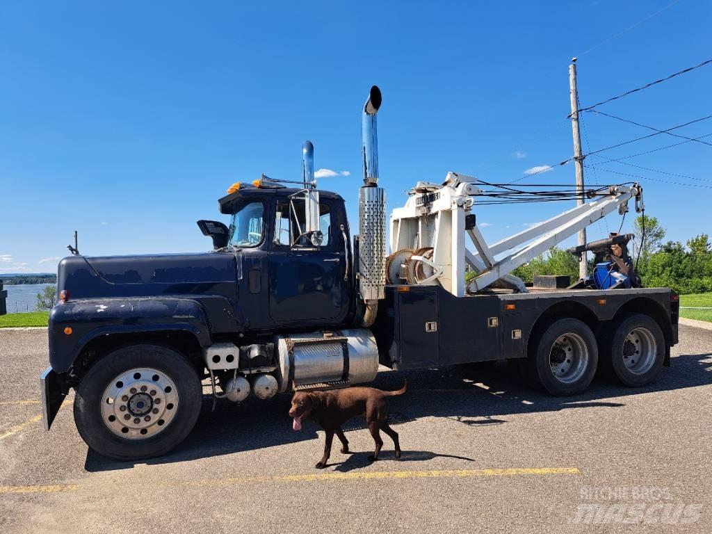 Mack RS797LST Vyslobodzovacie vozidlá