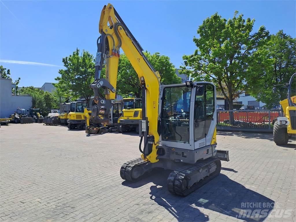 Wacker Neuson ET42 Pásové rýpadlá
