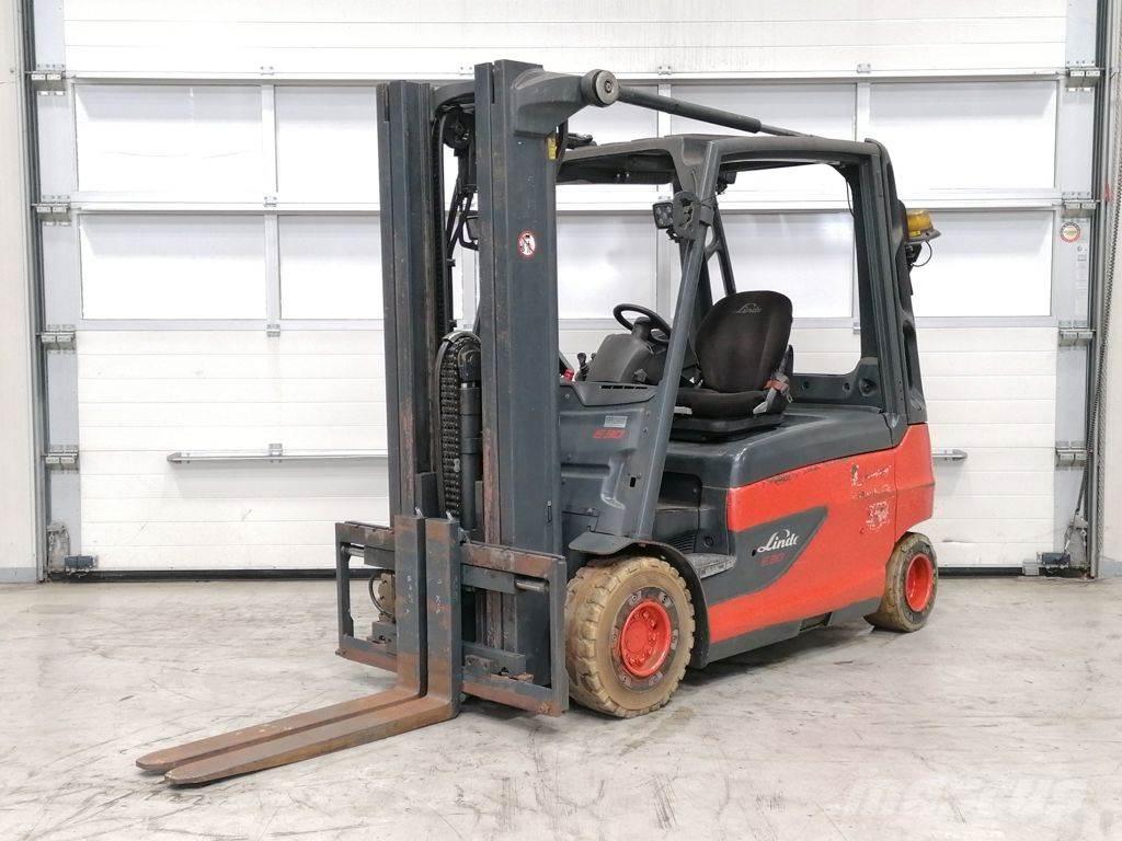 Linde E30L-01 Akumulátorové vozíky