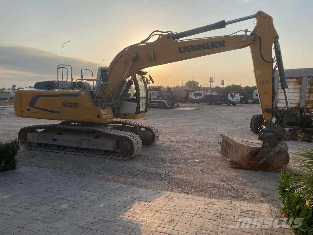 Liebherr R922 NLC Pásové rýpadlá