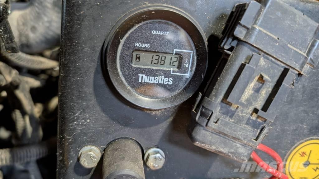 Thwaites Mach 201 Stavebné sklápače