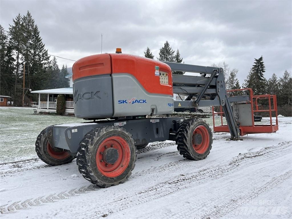 SkyJack SJ 46 AJ Kĺbové plošiny