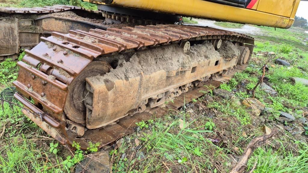 CAT 329 D L Pásové rýpadlá