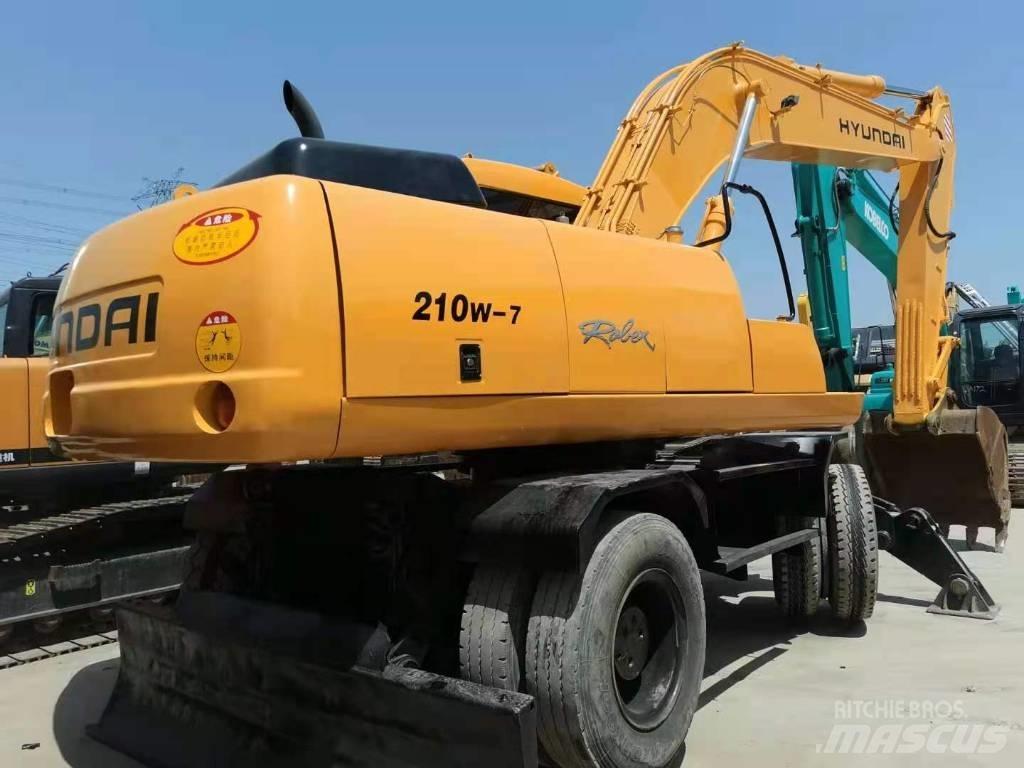 Hyundai R210W-7 Kolesové rýpadlá