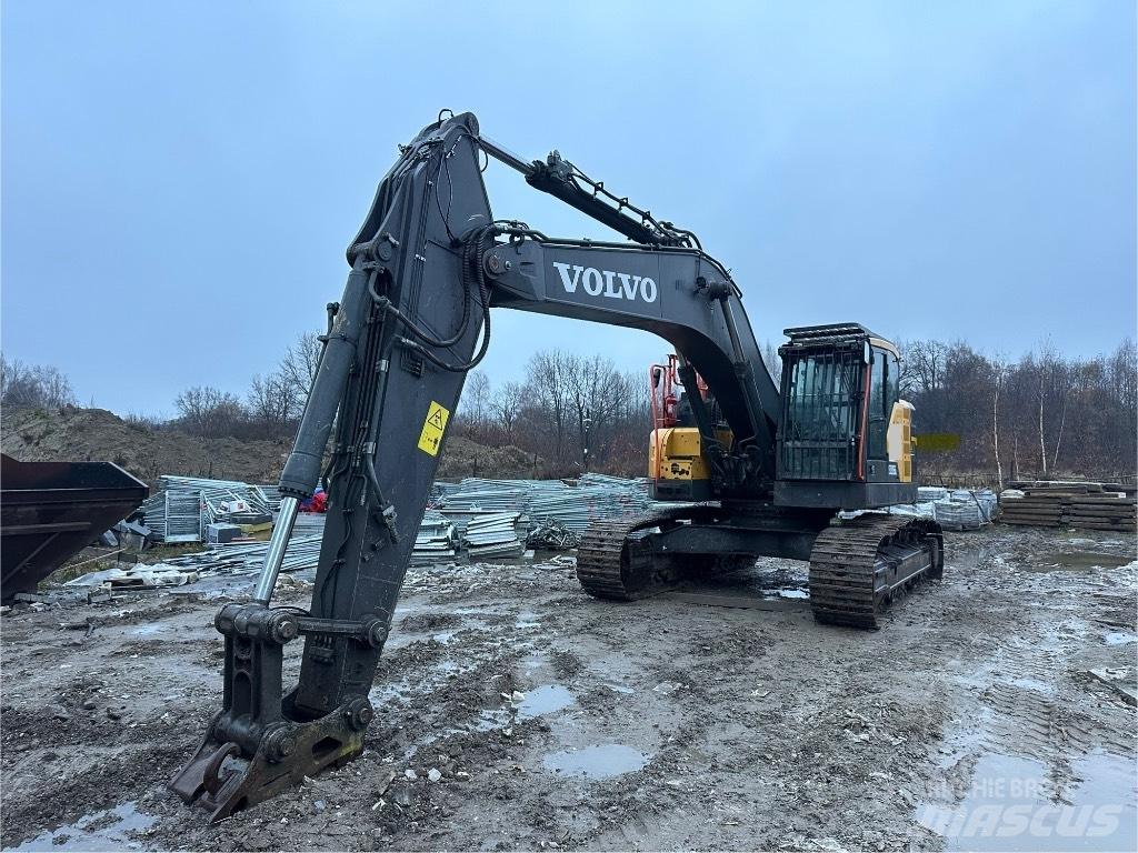 Volvo ECR 355 EL Pásové rýpadlá