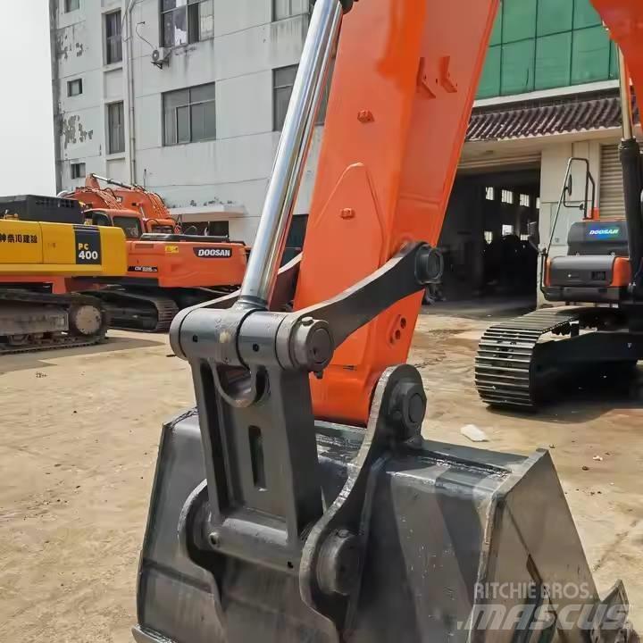 Doosan DX340LC-9C Pásové rýpadlá