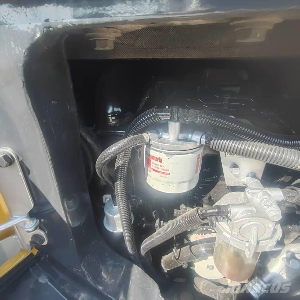 Komatsu PC 35 Pásové rýpadlá