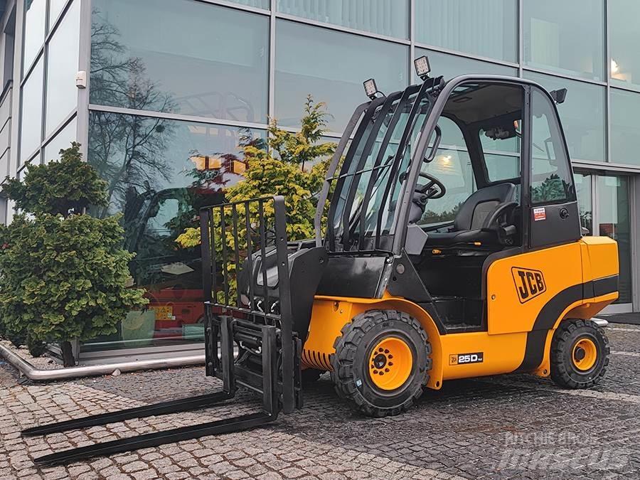 JCB TLT25D Dieselové vozíky