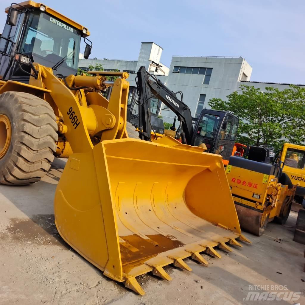 CAT 966 H Kolesové nakladače