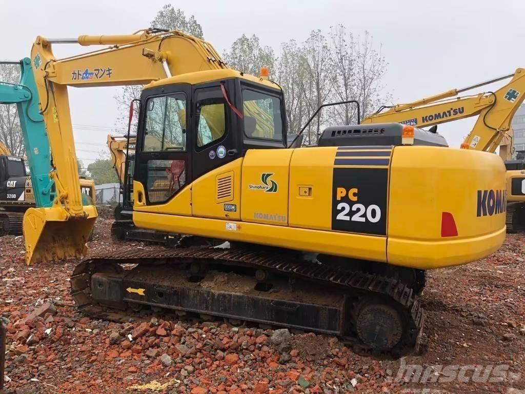 Komatsu pc220-7 Pásové rýpadlá