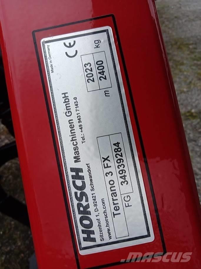 Horsch Terrano 3 FX Kultivátory