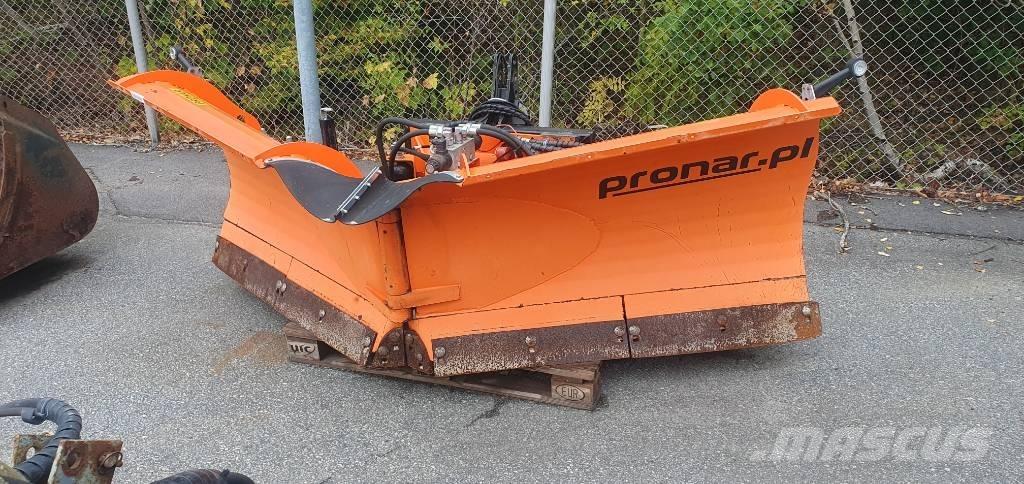 Pronar PUV 2800 M Snežné pluhy, predné snežné radlice
