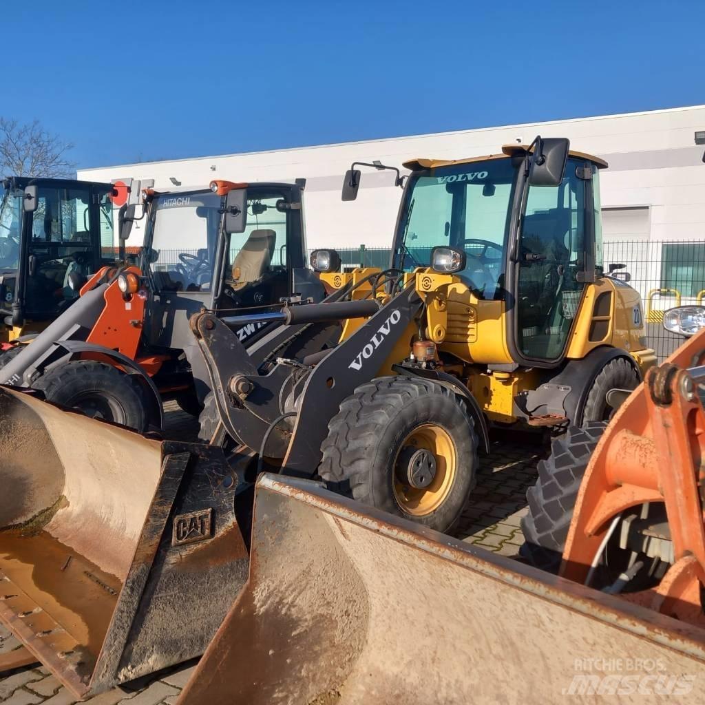 Volvo L 28 F Kolesové nakladače