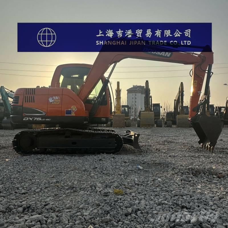 Doosan DX 75 Midi rýpadlá 7 t - 12 t