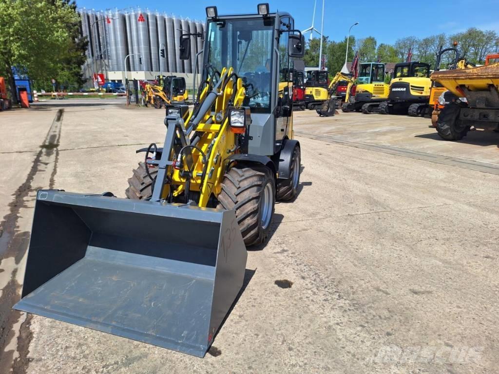 Wacker Neuson WL 20 Kolesové nakladače