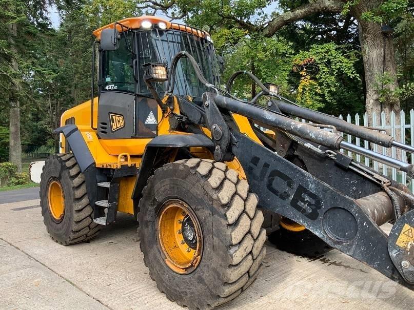 JCB 437 HT Kolesové nakladače