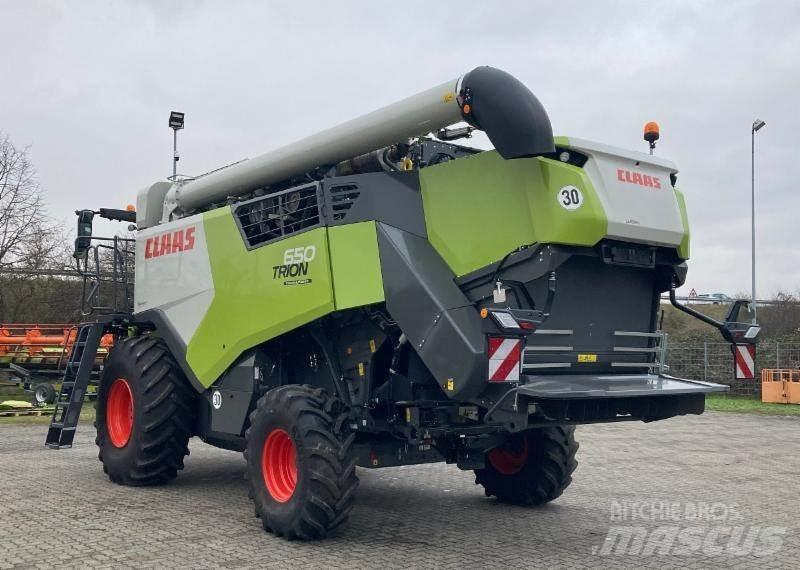 CLAAS TRION 650 Kombinované zberacie stroje