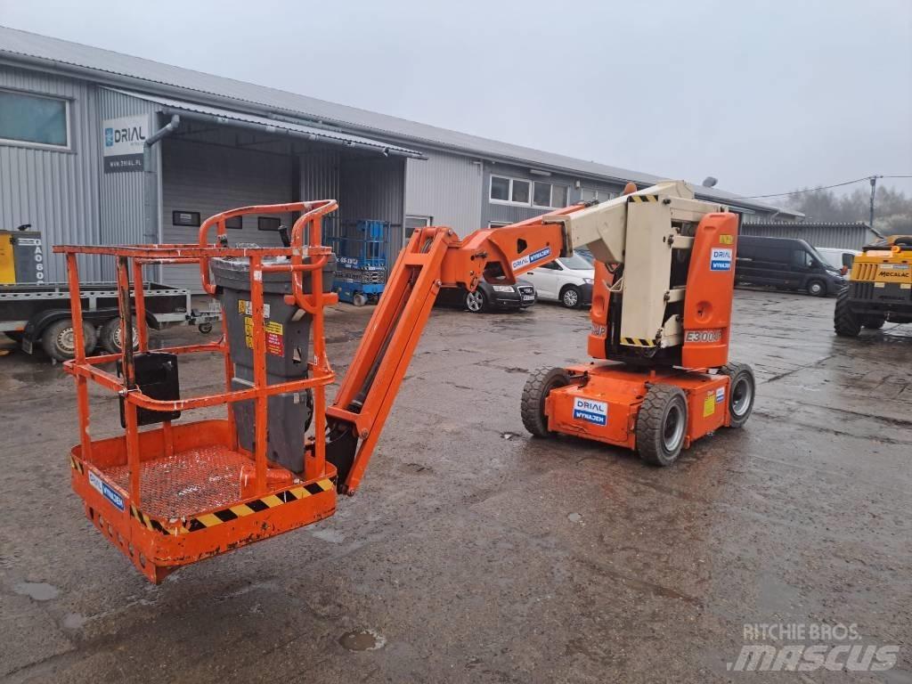 JLG E 300 AJP Kĺbové plošiny