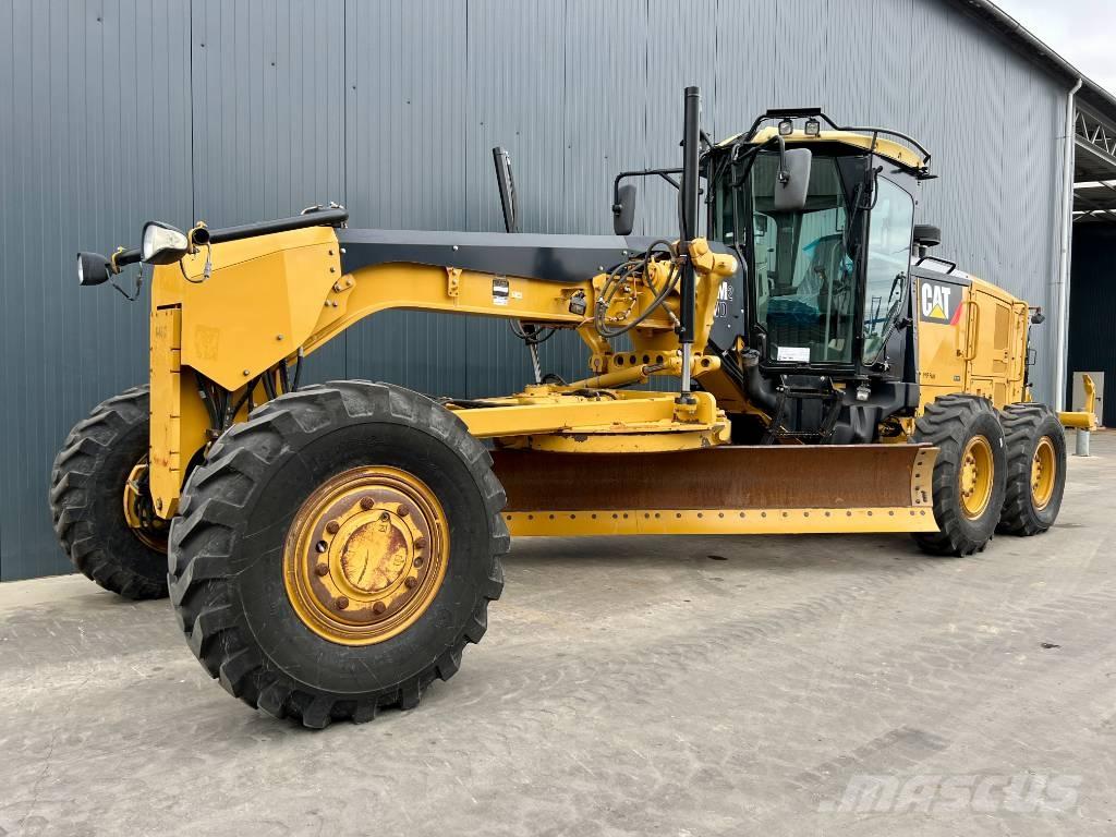 CAT 140M2 AWD Grejdery
