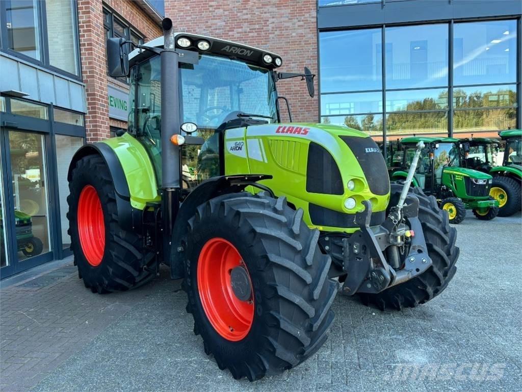 CLAAS Arion 640 Traktory