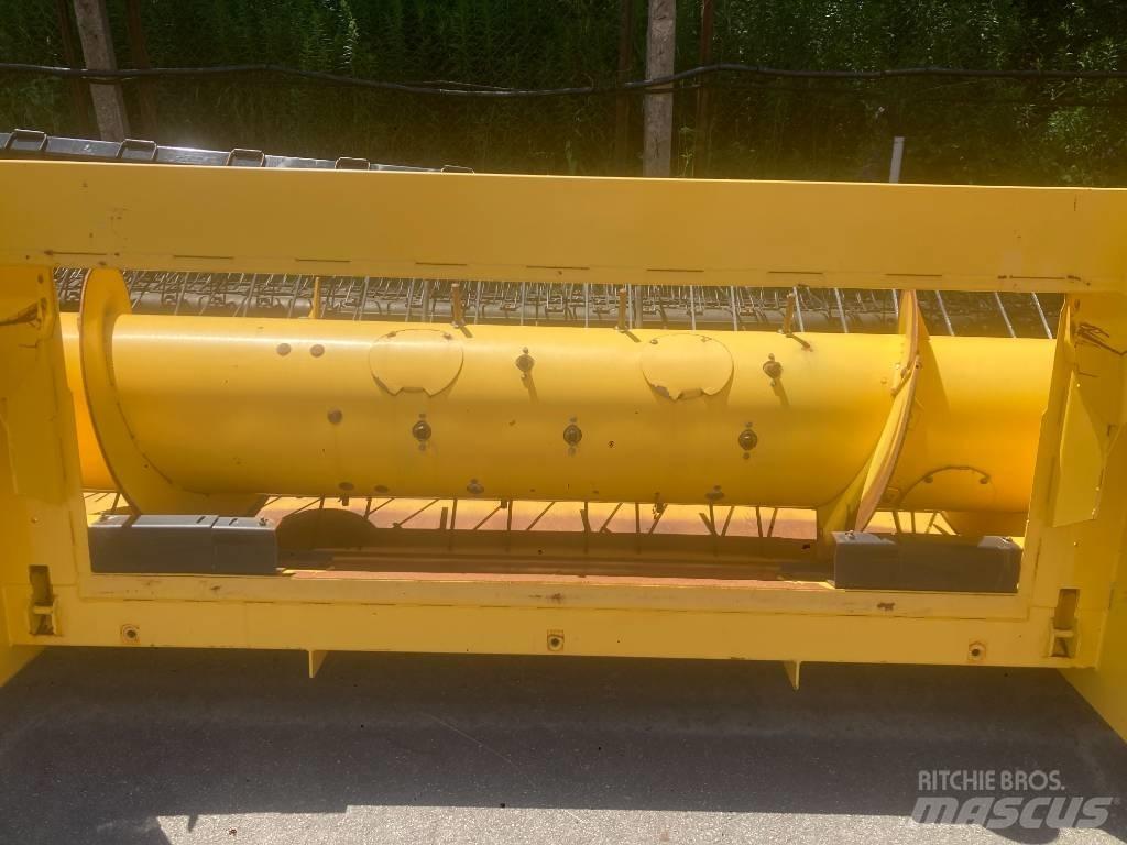 New Holland 790 CP Kombinované zberacie stroje